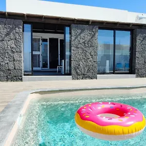 Villa Fedelian Avec Jardin Et Piscine Chauffée, Playa Blanca (Lanzarote)
